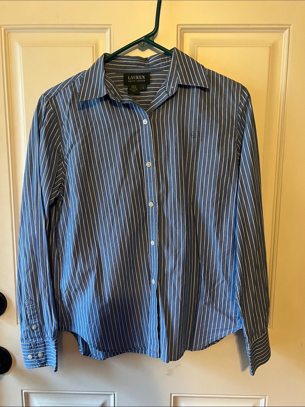 Lauren Ralph Lauren Women’s Blue and White Pinstripe Button-Down Shirt - S NWOT